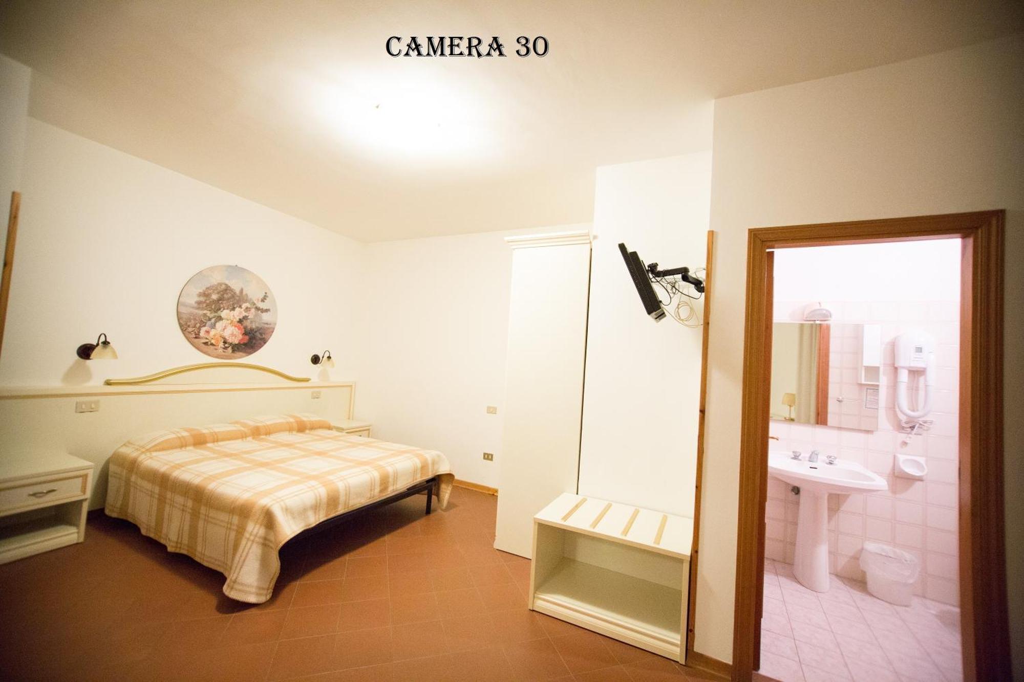 Hotel I Tigli albergo diffuso Corinaldo Esterno foto