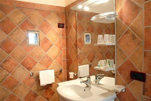 Hotel I Tigli albergo diffuso Corinaldo Esterno foto